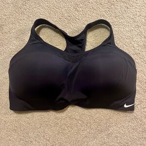 Large Nike sports bra in like new condition